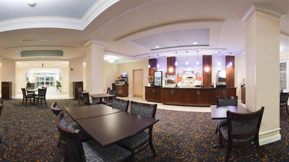 Holiday Inn Express Hotel & Suites Dublin By Ihg Luaran gambar