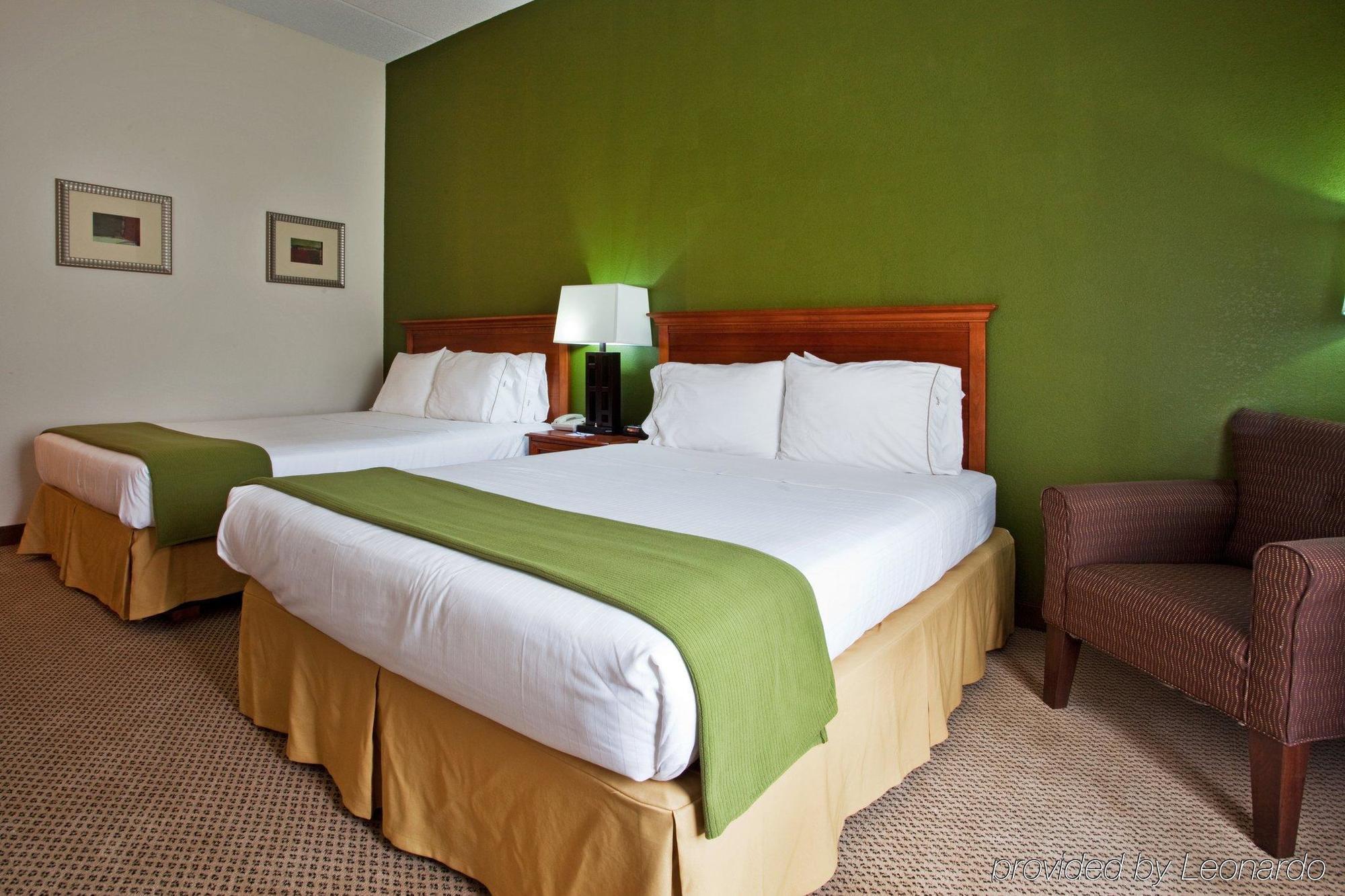 Holiday Inn Express Hotel & Suites Dublin By Ihg Bilik gambar